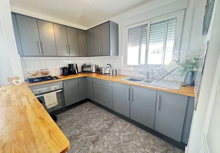 2 Zimmer Villa zu verkaufen in Alicante / Alacant Stadt mit Pool - 289.995 € (Ref: 9861461)