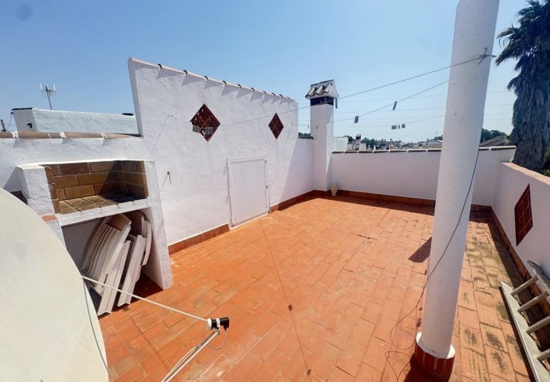 2 Zimmer Villa zu verkaufen in Alicante / Alacant Stadt mit Pool - 289.995 € (Ref: 9861461)