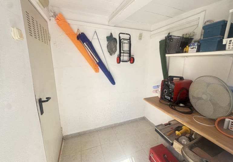 2 Zimmer Villa zu verkaufen in Alicante / Alacant Stadt mit Pool - 289.995 € (Ref: 9861461)