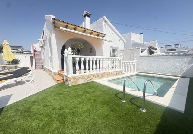 2 bedroom Villa for sale in Alicante / Alacant city with pool - € 289,995 (Ref: 9861461)
