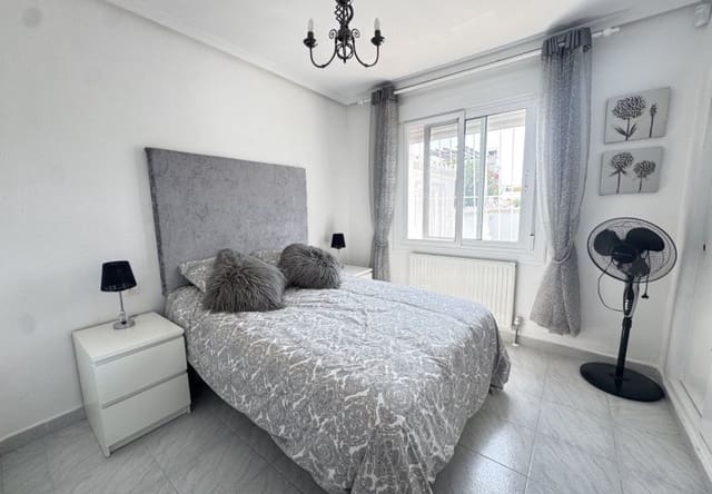 2 bedroom Villa for sale in Alicante / Alacant city with pool - € 289,995 (Ref: 9861461)