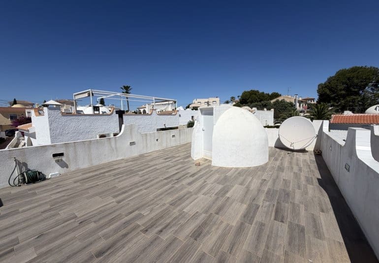 2 soveværelse Villa til salg i Blue Lagoon med swimmingpool - € 249.000 (Ref: 9863868)