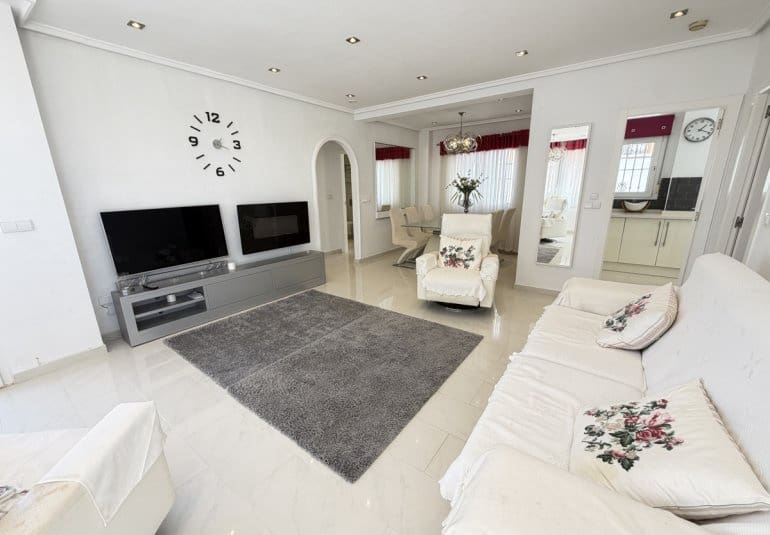 4 bedroom Villa for sale in Torremendo with pool - € 335,000 (Ref: 9868185)