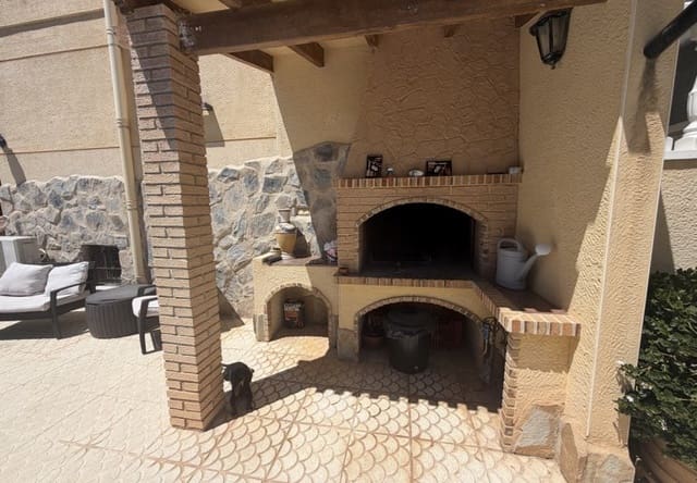 4 bedroom Villa for sale in Los Balcones with pool - € 490,000 (Ref: 9868186)