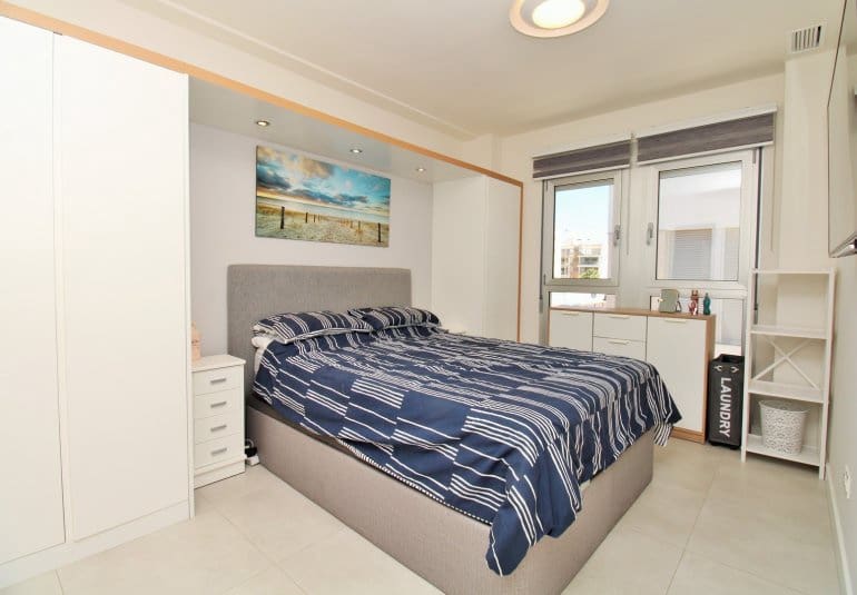 2 chambre Appartement à vendre à Villamartin avec piscine - 249 999 € (Ref: 9883918)
