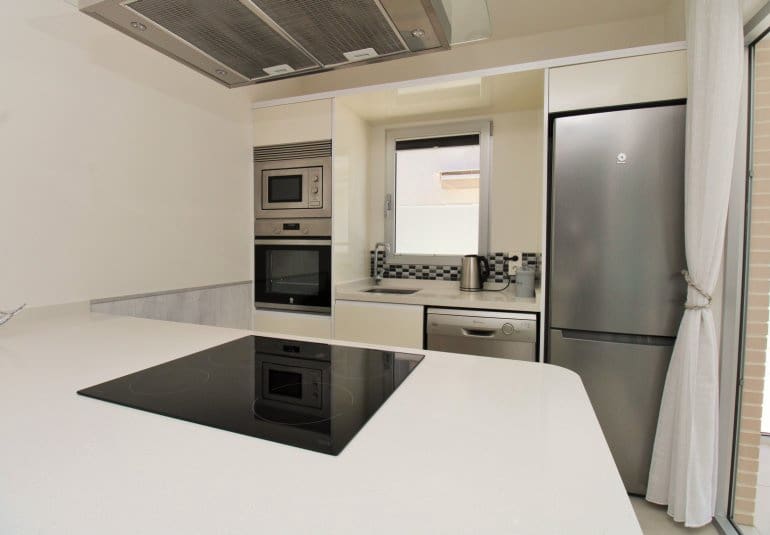 2 chambre Appartement à vendre à Villamartin avec piscine - 249 999 € (Ref: 9883918)