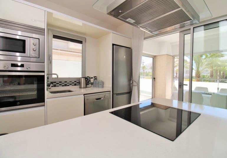 2 chambre Appartement à vendre à Villamartin avec piscine - 249 999 € (Ref: 9883918)