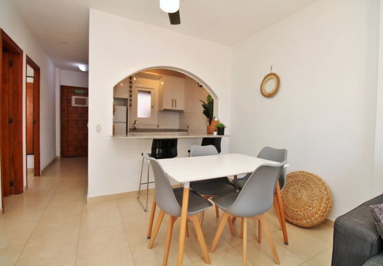 1 soverom Leilighet til salgs i Villamartin med svømmebasseng - € 129 500 (Ref: 9883919)