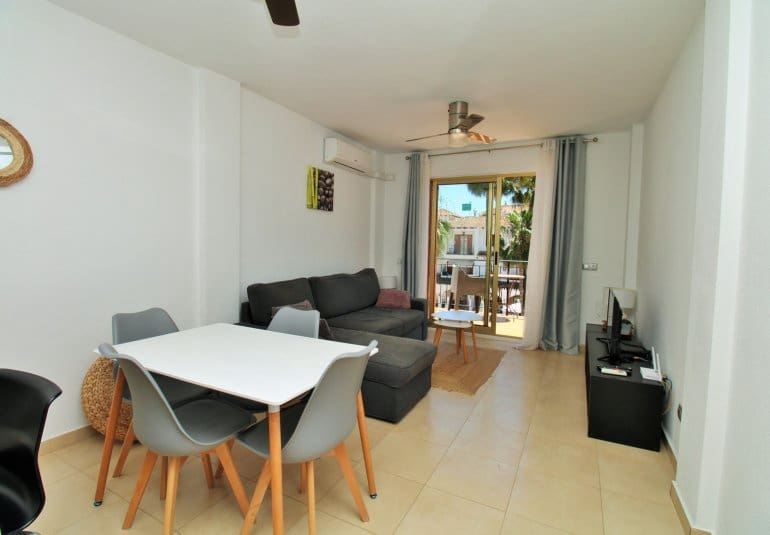 1 soverom Leilighet til salgs i Villamartin med svømmebasseng - € 129 500 (Ref: 9883919)