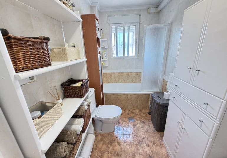 2 Zimmer Doppelhaus zu verkaufen in La Zenia mit Pool - 269.000 € (Ref: 9883923)