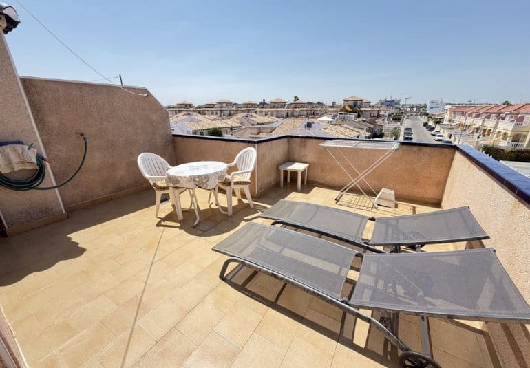 2 Zimmer Doppelhaus zu verkaufen in La Zenia mit Pool - 269.000 € (Ref: 9883923)