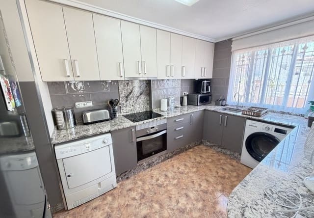 2 Zimmer Doppelhaus zu verkaufen in La Zenia, Orihuela mit Pool - 269.000 € (Ref: 9883923)