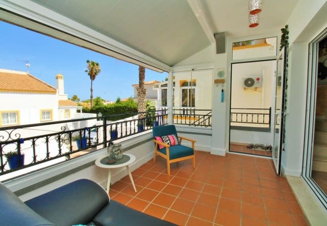 3 soverom Villa til salgs i Villamartin, Orihuela med svømmebasseng - € 424 900 (Ref: 9961725)