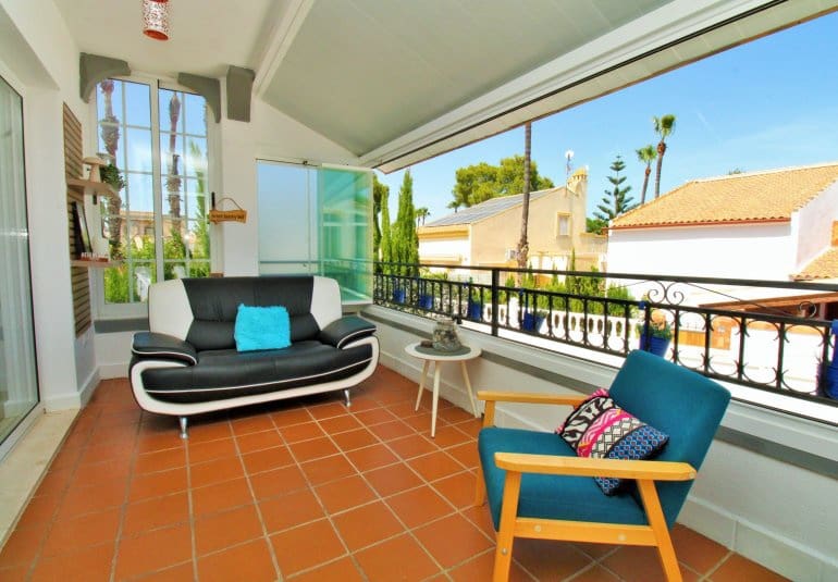 3 bedroom Villa for sale in Villamartin with pool - € 424,900 (Ref: 9961725)