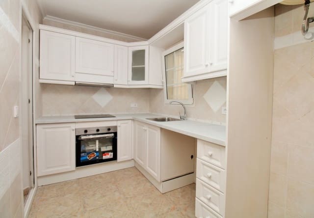 2 sypialnia Dom na sprzedaż w Playa Flamenca, Orihuela z basenem - 215 000 € (Ref: 9961727)
