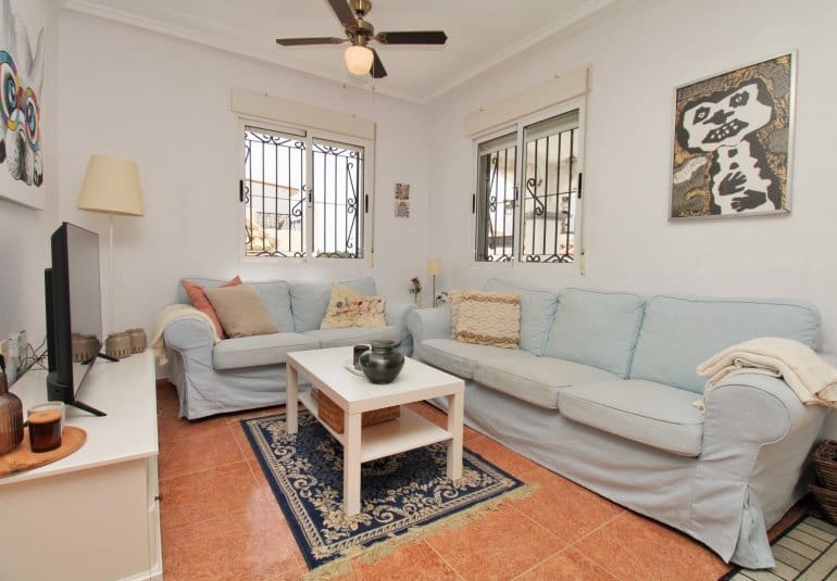 3 bedroom Townhouse for sale in Los Altos with pool - € 269,000 (Ref: 9961728)