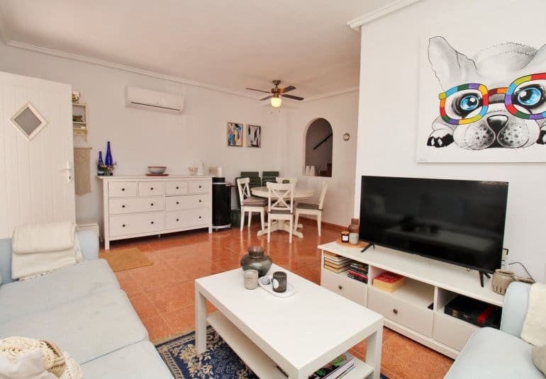 3 bedroom Townhouse for sale in Los Altos with pool - € 269,000 (Ref: 9961728)