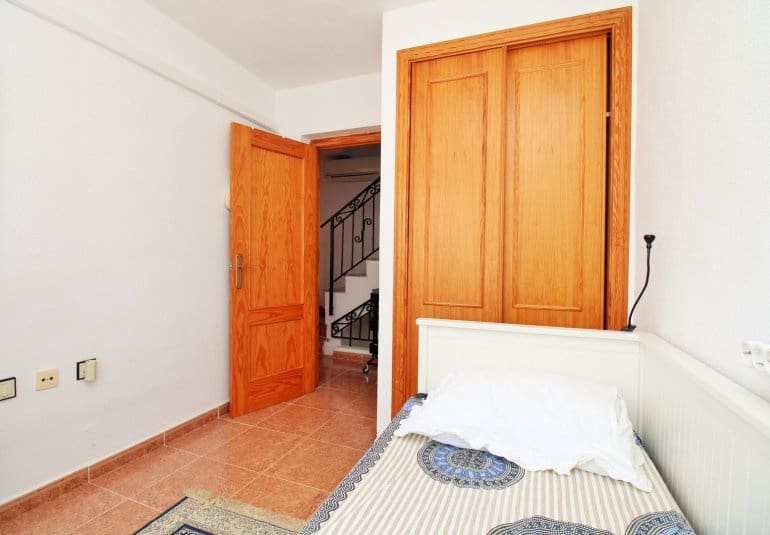 3 bedroom Townhouse for sale in Los Altos with pool - € 269,000 (Ref: 9961728)
