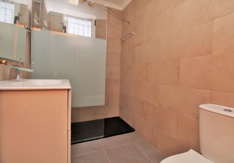 3 bedroom Townhouse for sale in Los Altos with pool - € 269,000 (Ref: 9961728)