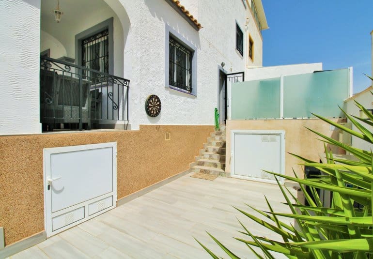 3 bedroom Townhouse for sale in Los Altos with pool - € 269,000 (Ref: 9961728)