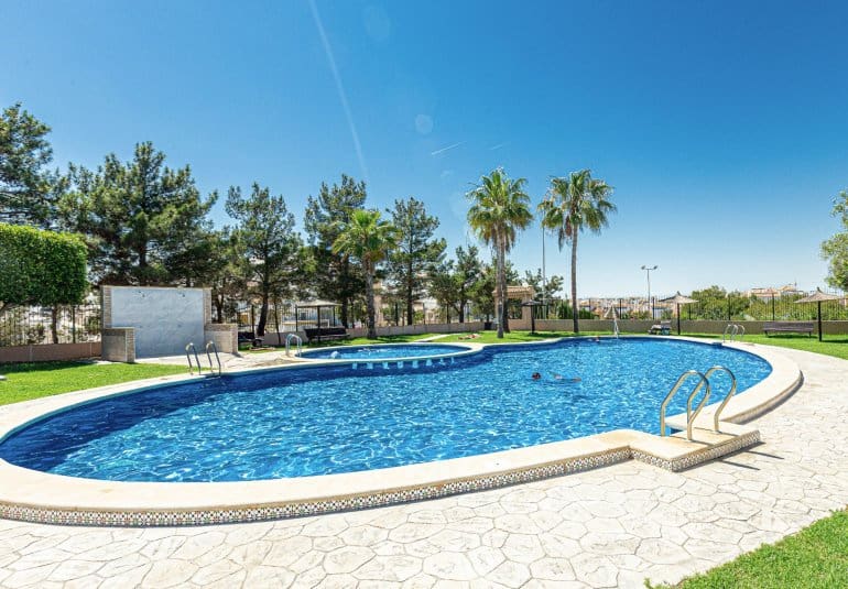 3 bedroom Townhouse for sale in Los Altos with pool - € 269,000 (Ref: 9961728)