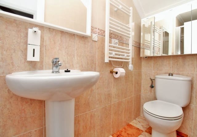 2 soverom Hus til salgs i Cabo Roig, Orihuela med svømmebasseng - € 219 900 (Ref: 9961729)