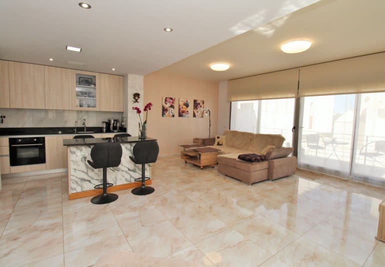 3 bedroom Villa for sale in Villamartin with pool - € 469,000 (Ref: 9961730)