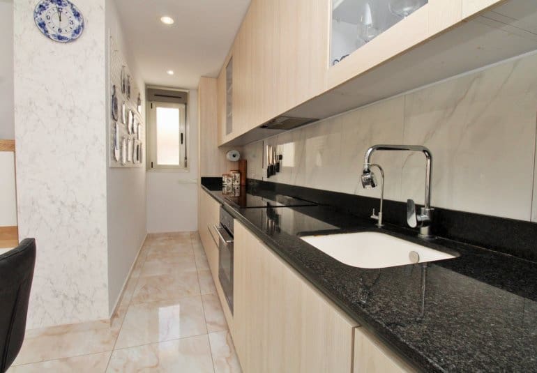 3 bedroom Villa for sale in Villamartin with pool - € 469,000 (Ref: 9961730)