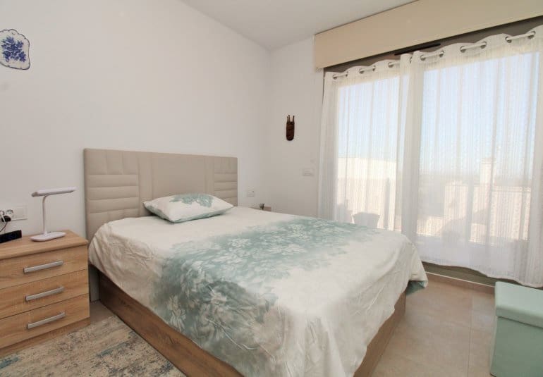 3 bedroom Villa for sale in Villamartin with pool - € 469,000 (Ref: 9961730)