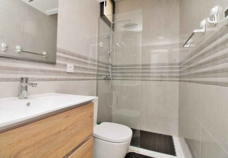 3 bedroom Villa for sale in Villamartin with pool - € 469,000 (Ref: 9961730)