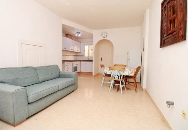 2 Zimmer Haus zu verkaufen in Villamartin, Orihuela mit Pool - 162.995 € (Ref: 9961733)