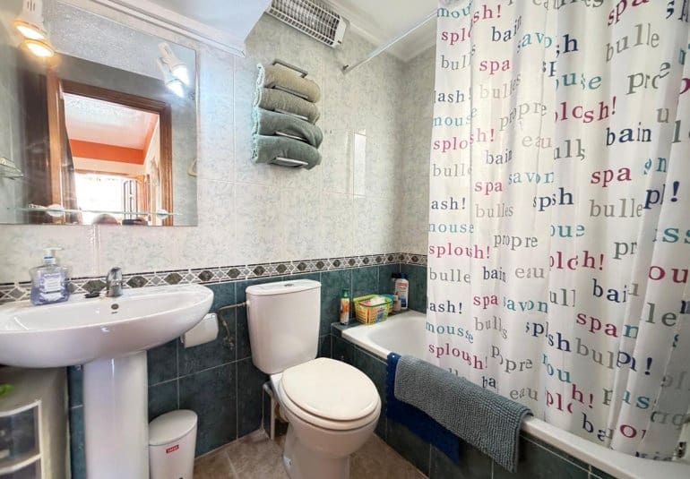 3 soveværelse Lejlighed til salg i Orihuela Costa med swimmingpool - € 194.950 (Ref: 9961735)