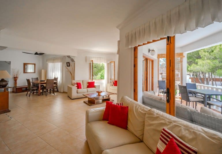 4 bedroom Villa for sale in Cabo Roig with pool - € 2,500,000 (Ref: 9961737)