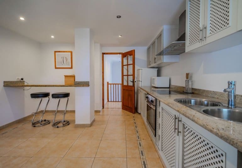 4 bedroom Villa for sale in Cabo Roig with pool - € 2,500,000 (Ref: 9961737)