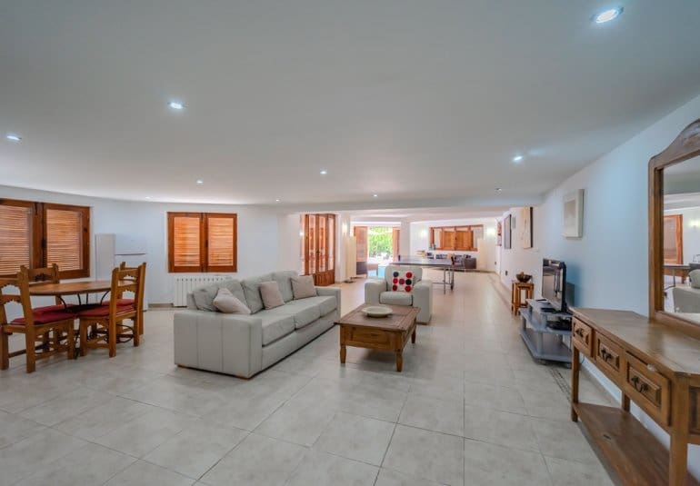 4 bedroom Villa for sale in Cabo Roig with pool - € 2,500,000 (Ref: 9961737)