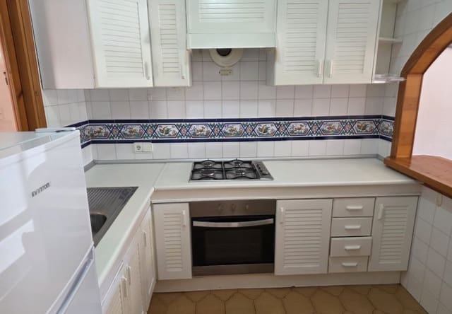 2 slaapkamer Appartement te koop in Villamartin, Orihuela met zwembad - € 164.900 (Ref: 9961738)