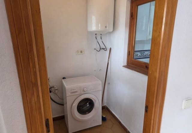 2 slaapkamer Appartement te koop in Villamartin, Orihuela met zwembad - € 164.900 (Ref: 9961738)