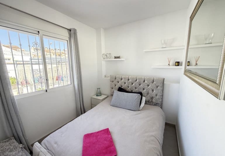 3 Zimmer Villa zu verkaufen in San Miguel de Salinas mit Pool - 350.000 € (Ref: 9961739)