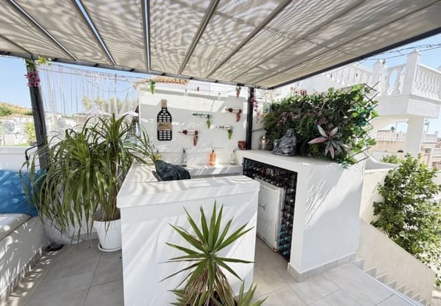 3 Zimmer Villa zu verkaufen in San Miguel de Salinas mit Pool - 350.000 € (Ref: 9961739)