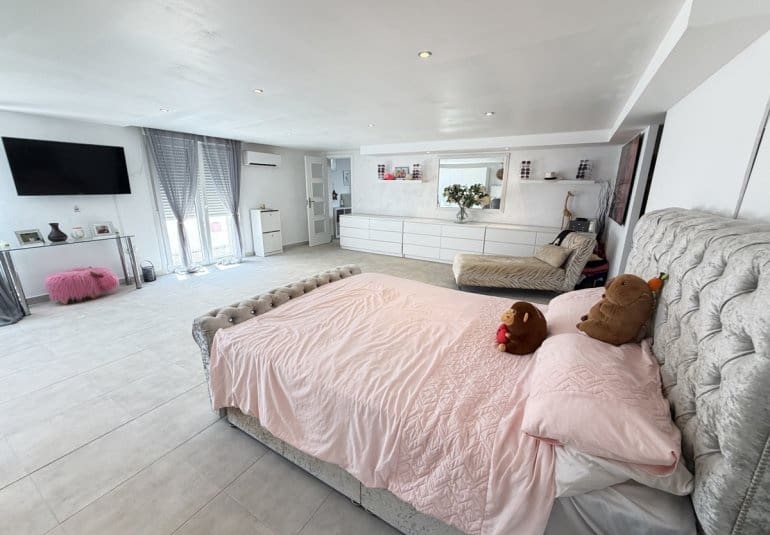 3 Zimmer Villa zu verkaufen in San Miguel de Salinas mit Pool - 350.000 € (Ref: 9961739)