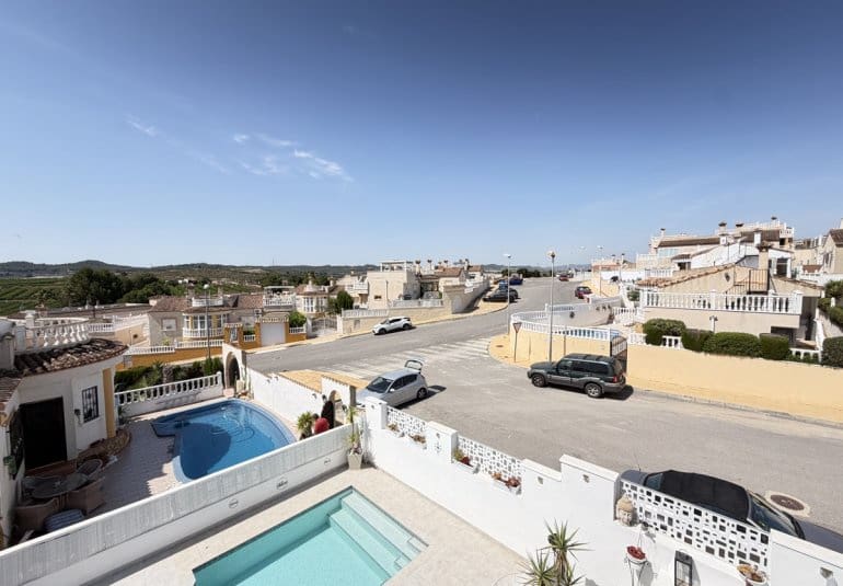 3 Zimmer Villa zu verkaufen in San Miguel de Salinas mit Pool - 350.000 € (Ref: 9961739)