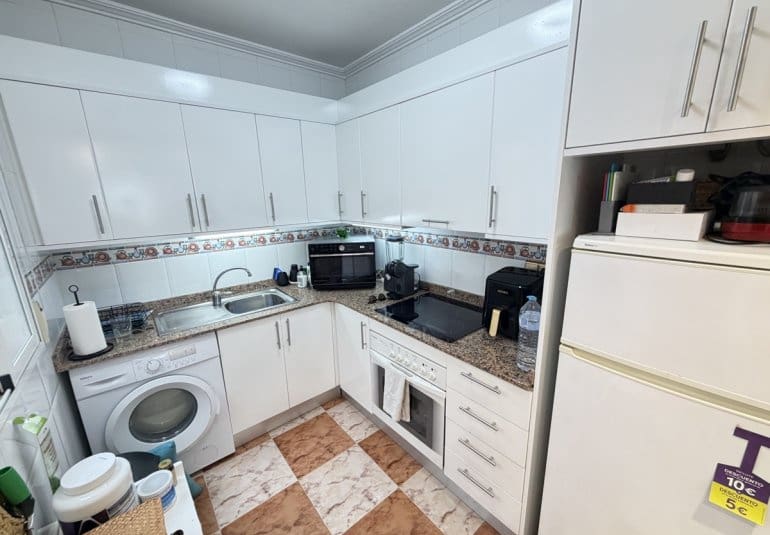 2 bedroom Townhouse for sale in La Zenia with pool - € 225,000 (Ref: 9961741)
