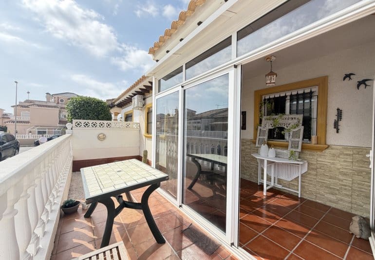 2 bedroom Townhouse for sale in La Zenia with pool - € 225,000 (Ref: 9961741)