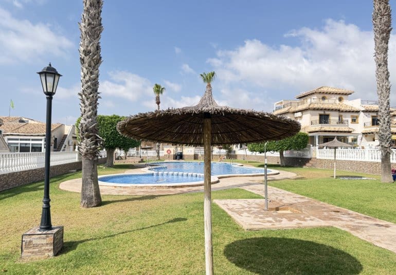 2 bedroom Townhouse for sale in La Zenia with pool - € 225,000 (Ref: 9961741)