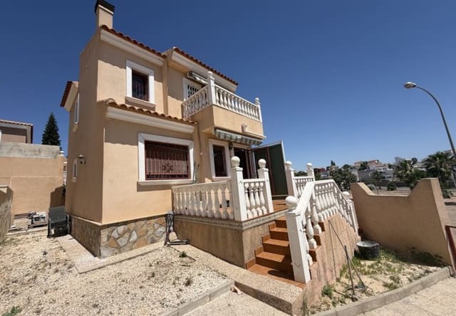 2 soveværelse Villa til salg i Villamartin, Orihuela med swimmingpool - € 218.000 (Ref: 9961743)