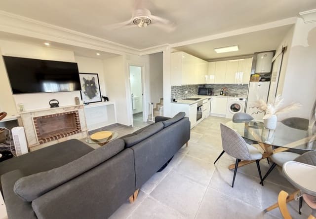 2 soveværelse Villa til salg i Villamartin, Orihuela med swimmingpool - € 218.000 (Ref: 9961743)