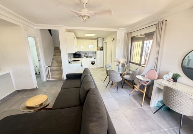 2 soveværelse Villa til salg i Villamartin, Orihuela med swimmingpool - € 218.000 (Ref: 9961743)