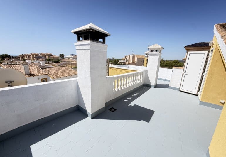 3 bedroom Villa for sale in Villamartin with pool - € 419,995 (Ref: 9961744)