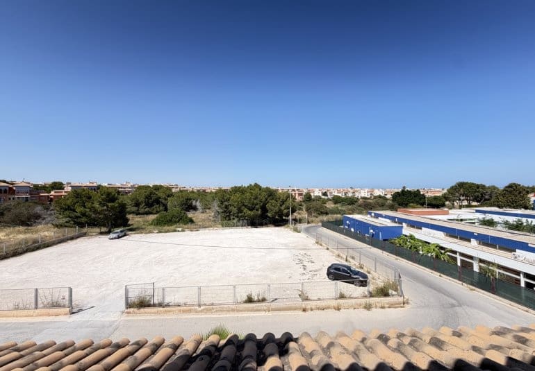 3 sypialnia Dom na sprzedaż w Playa Flamenca z basenem - 280 000 € (Ref: 9961747)