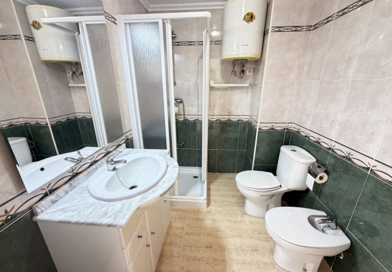 3 sypialnia Dom na sprzedaż w Playa Flamenca z basenem - 280 000 € (Ref: 9961747)
